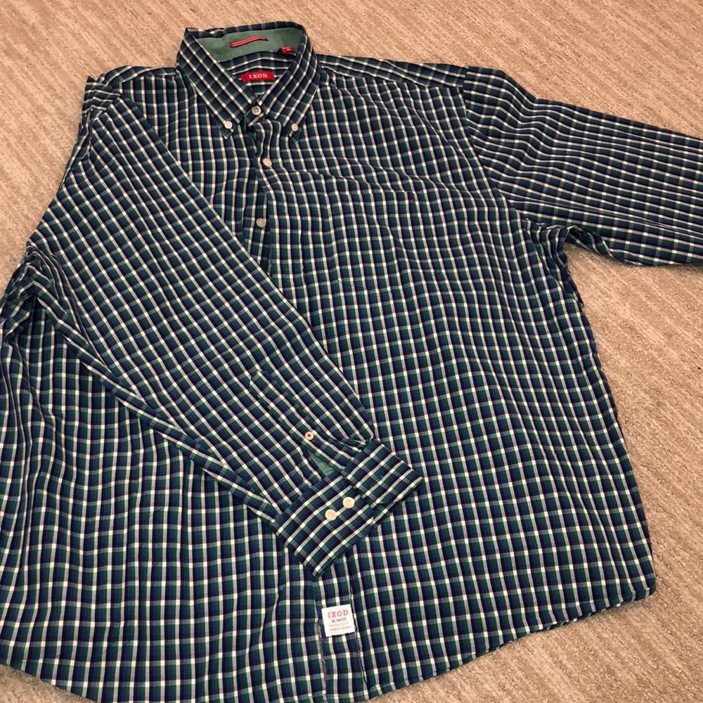 IZOD Saltwater casual Button down